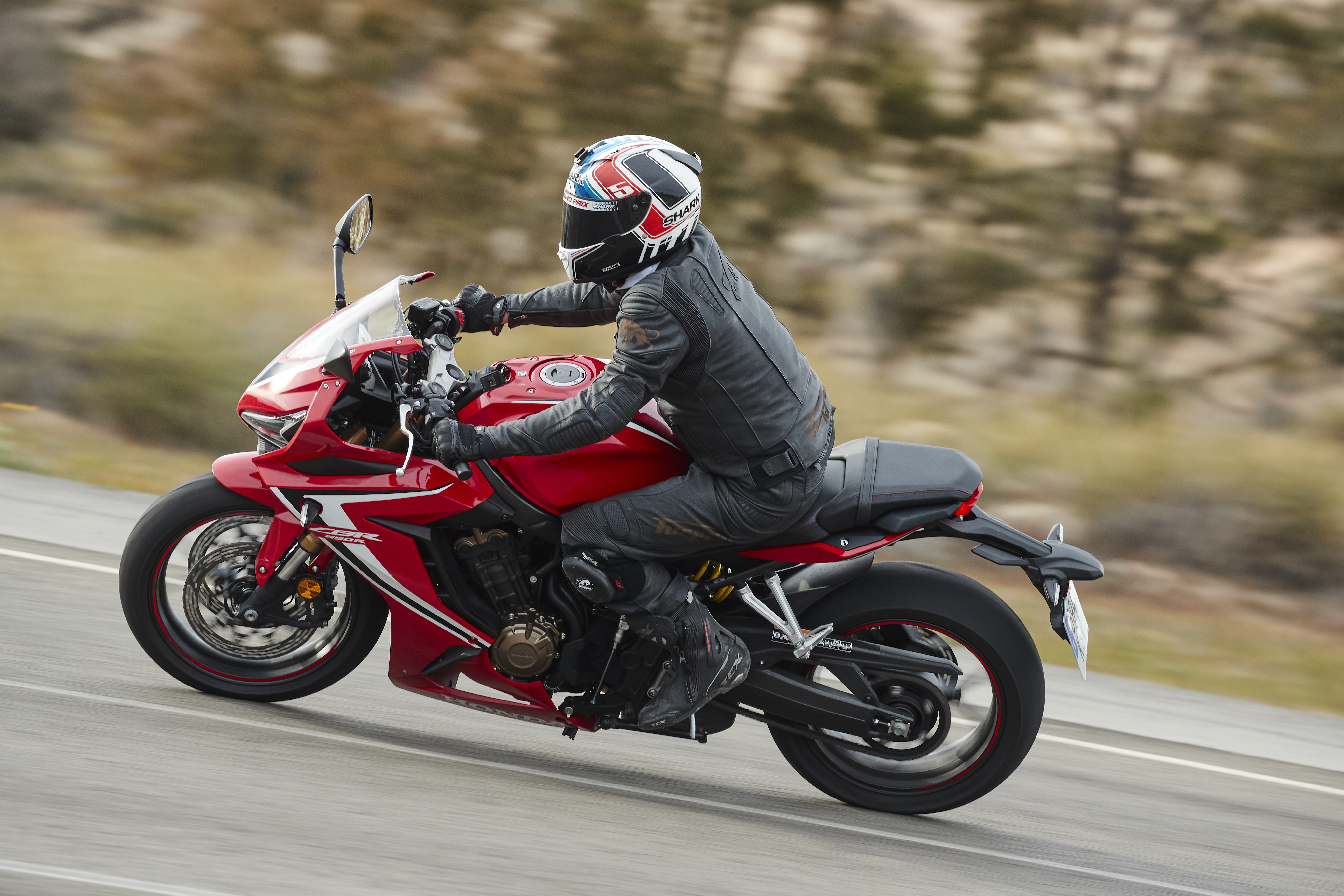 Sherman two-piece leathers | Review | Visordown
